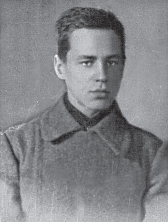 Фото на обороте Красноармеец Владимир Стрельцов Петроград 1920 г Юные - фото 2