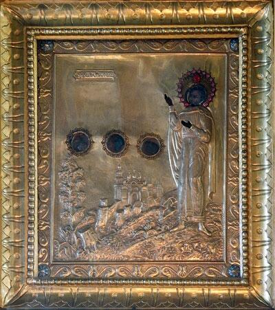 Храмовая икона свмч Трифона с частицами мощей К Знаменской церкви с 1992 - фото 7