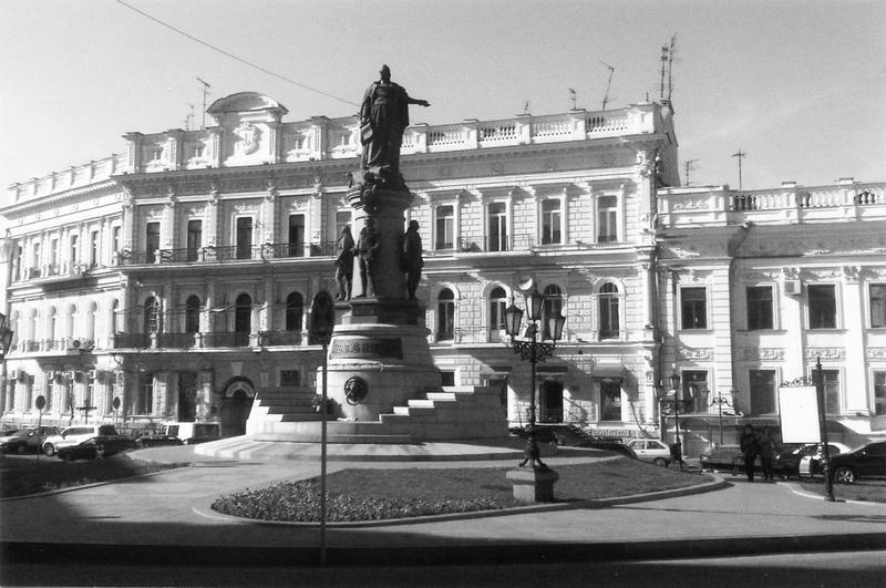 Памятник императрице Екатерине Великой Скульптор М Попов архитектор Ю - фото 7