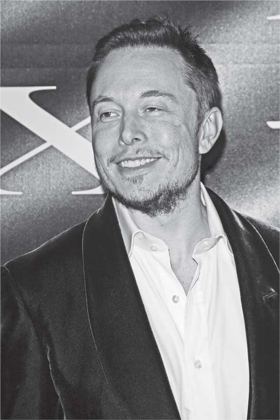 Илон Маск на презентации Tesla Model X ЛосАнджелес 9 февраля 2012 года По - фото 1